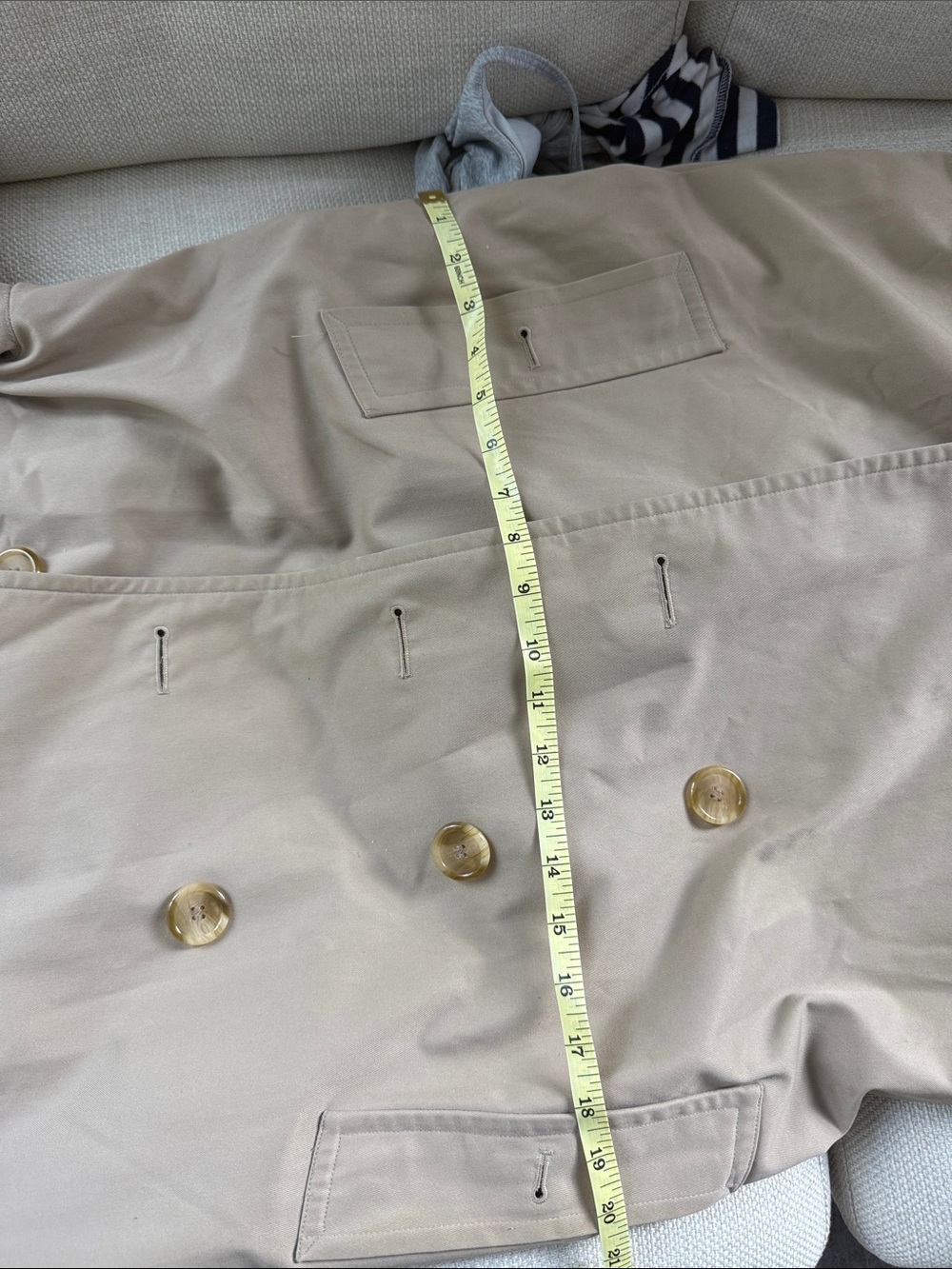 Vintage Burberrys Trench Coat - Picture 10 of 11